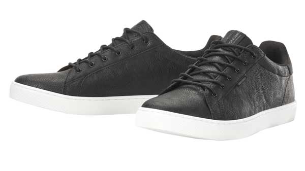 Sorte sneakers m. hvid sål - &